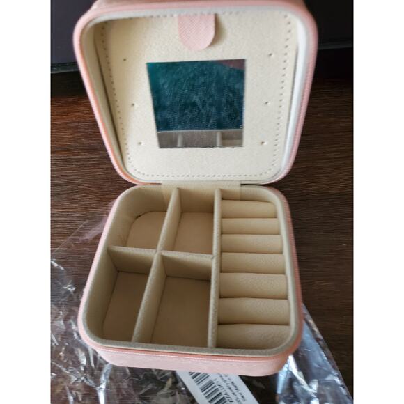 Book Lovers "Just One More Chapter" Book & Flowers Zip Close Travel Jewelry Box - Picture 4 of 6